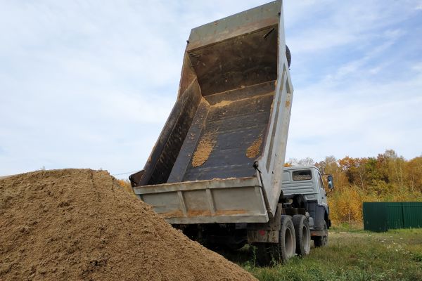 Topsoil Delivery in Sun City