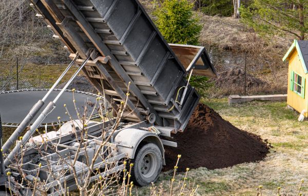 Yard Soil Delivery in Sun City