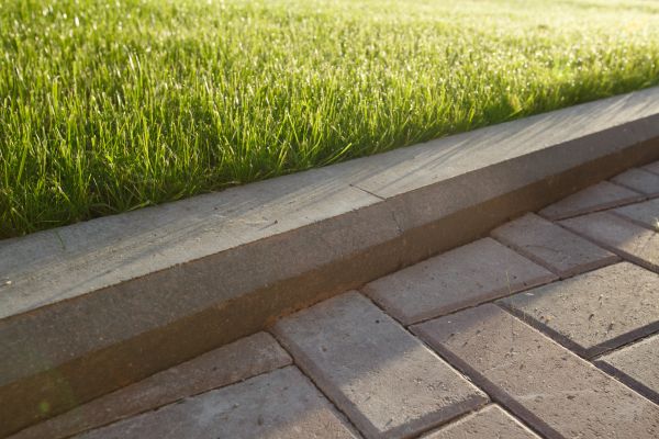 Lawn Edging Replacement in Sun City